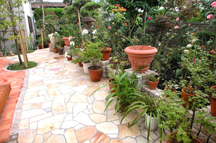 神奈川県茅ヶ崎市 N様邸 ドッグラン、雑草対策外構工事施工例 お庭のリフォームはグリーンパトロール 神奈川県・茅ヶ崎市・寒川町・藤沢市・鎌倉市・平塚市